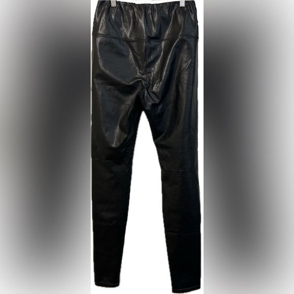 Wilfred Free Daria Pant. High-waisted black UnReal Leather leggings. Size L - Picture 9 of 12